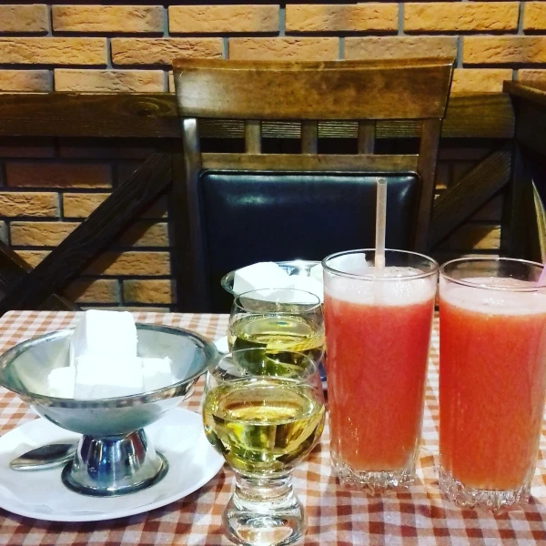 В  баре пансионата