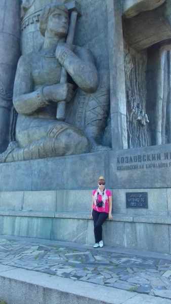 Около памятника Александру Невскому