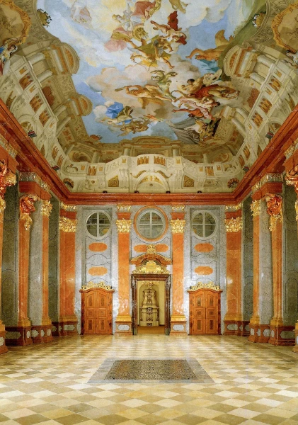 Монастырь Мелька. Мраморный зал (фото из официального буклета)