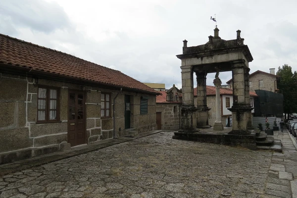 Гимарайнш, капелла Св. Лазаря