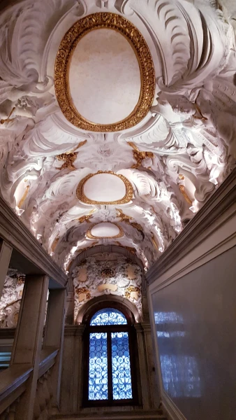 Scuola Grande dei Carmini, парадная лестница