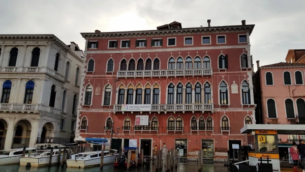Прогулки по Гранд каналу. Palazzo Bembo