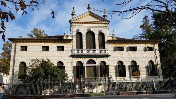 Villa Foscarini Rossi, Stra