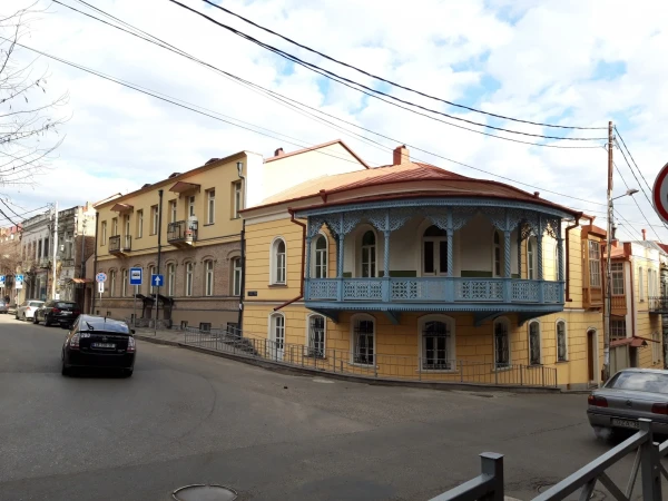 улица Ладо Асатиани