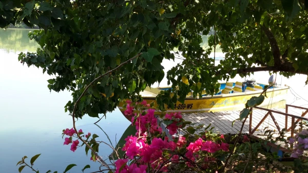 вид на причал с нашего балкона