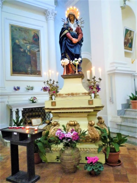 Орвието. В церкви