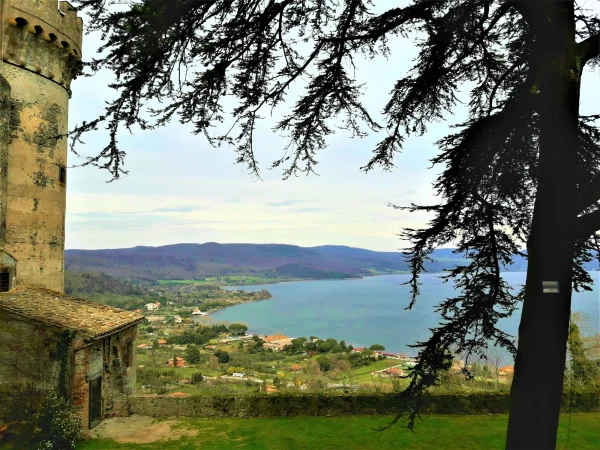 Вид с Castello Orsini-Odescalchi