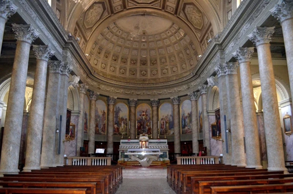 В церкви Святого Апостола Андрея (Chiesa di Sant Andrea Apostolo)