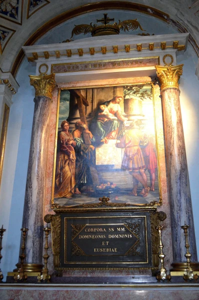 В церкви Святого Апостола Андрея (Chiesa di Sant Andrea Apostolo)