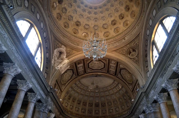 В церкви Святого Апостола Андрея (Chiesa di Sant Andrea Apostolo)