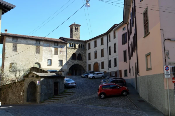 Площадь Святого Августина (piazza Sant Agostino)