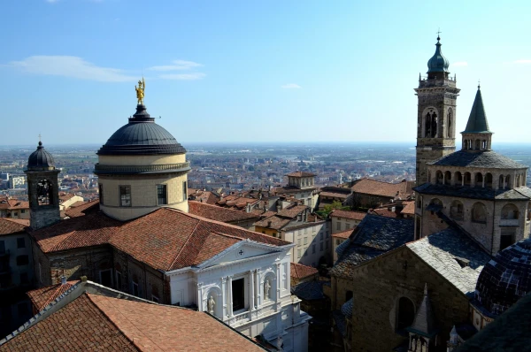 Вид с башни Campanone Torre  Civica