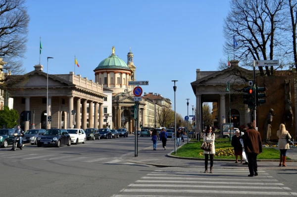 Парадные ворота Нижнего города Portа Nuovo