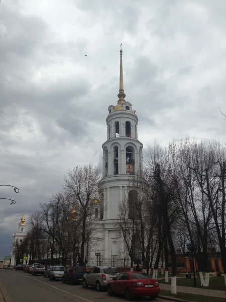 Колокольня Воскресенского собора. Высота 106 метров
