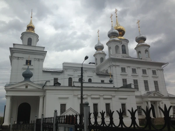 В 1655 году была написана чудотворная икона Шуйской-Смоленской Божьей Матери иконописцем из Шуи, Герасимом Иконниковым