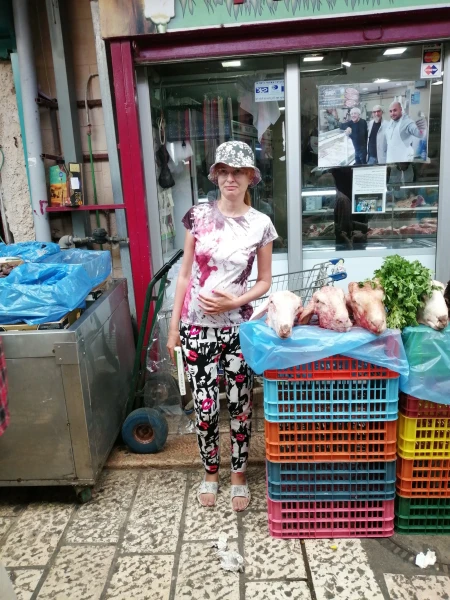 наташа на рынке с печальными барашками