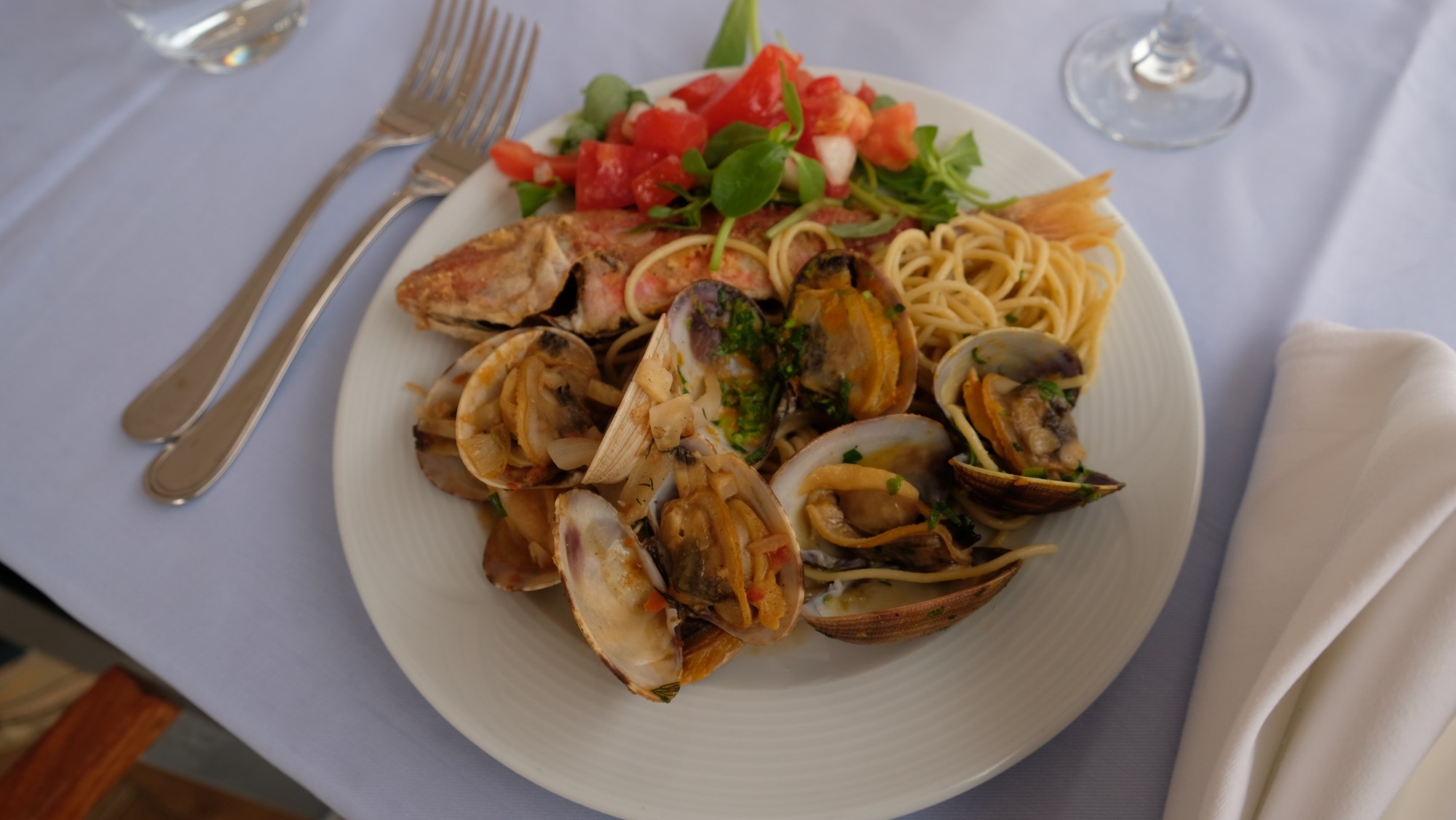 Паста, морепродукты и овощи - лучшая еда