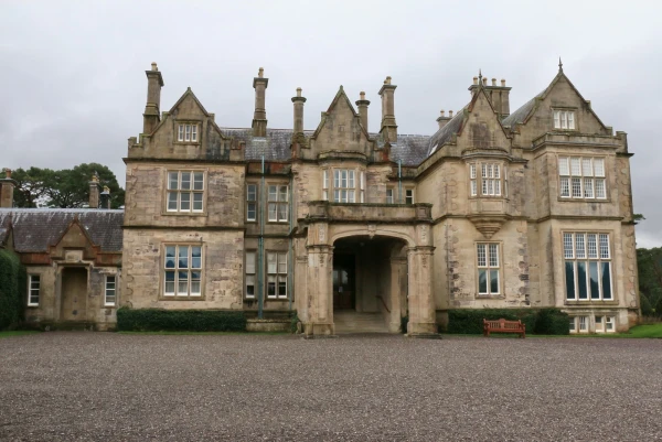 Muckross House