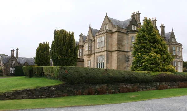 Muckross House