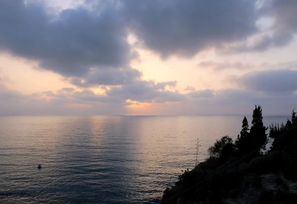 Закат в Тропее со скалы Isola Bella 