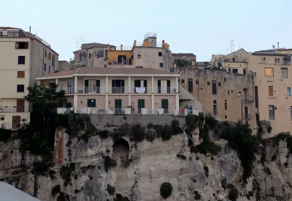 Вид  со скалы Isola Bella 