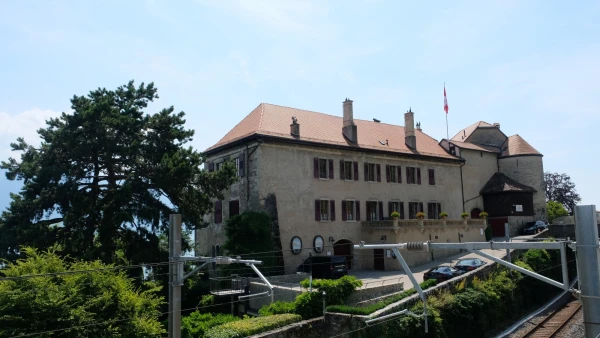 Сен-Сафорэн. Очередное Шато) Chateau de Glerolles