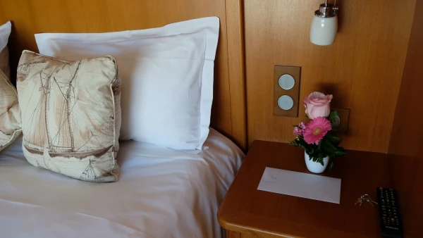 Отель Welcome. Наш номер Suite Boat Cabin