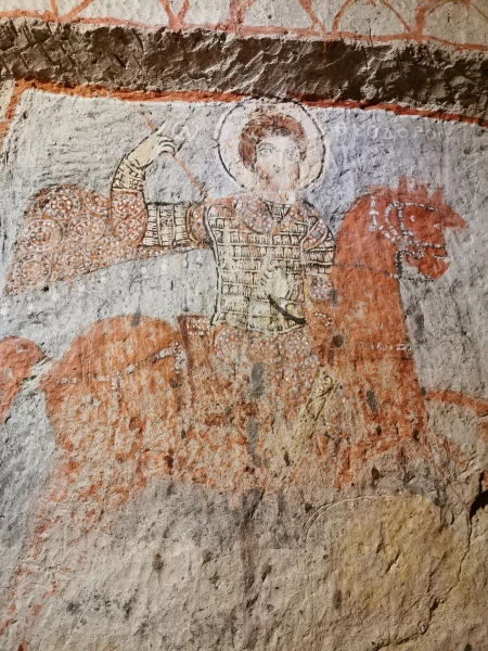 фрески в пещере
