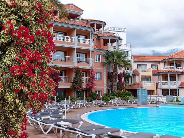 в саду Pestana Miramar