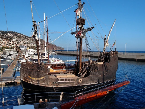 А вот и копия колумбовой Санта-Марии крупным планом