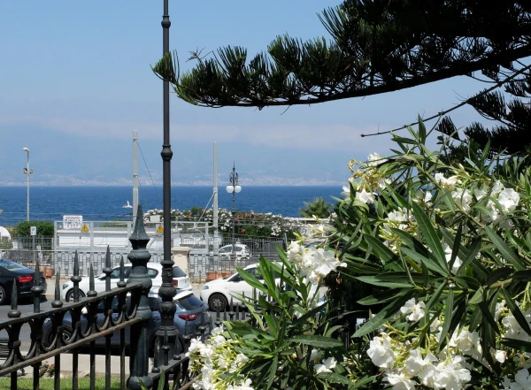 Город Реджо ди Калабрия (Reggio di Calabria) 