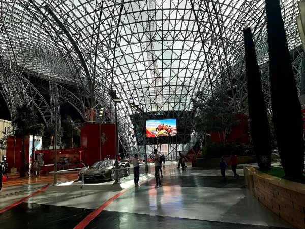 В Феррари-парке