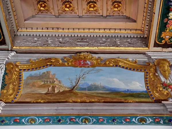 Росписи в музее Клаудио Фаина