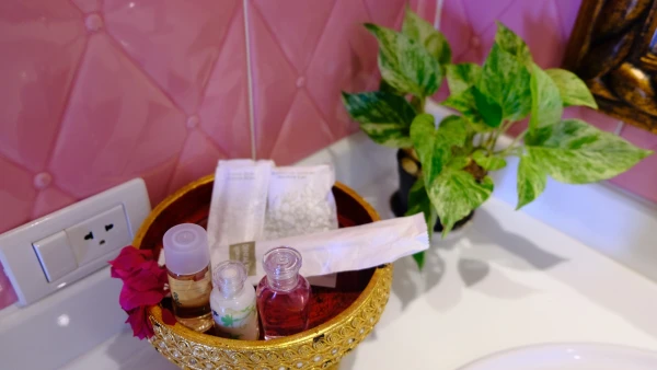 Наш королевский люкс в отеле Jamahkiri Spa &amp; Resort. Наша ванная