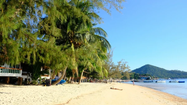 Пляж Сайри Бич (Sairee Beach)