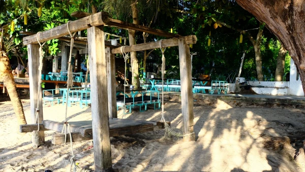 Пляж Сайри Бич (Sairee Beach)