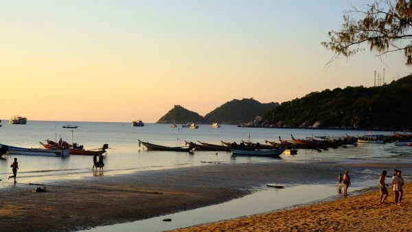 Пляж Сайри Бич (Sairee Beach)
