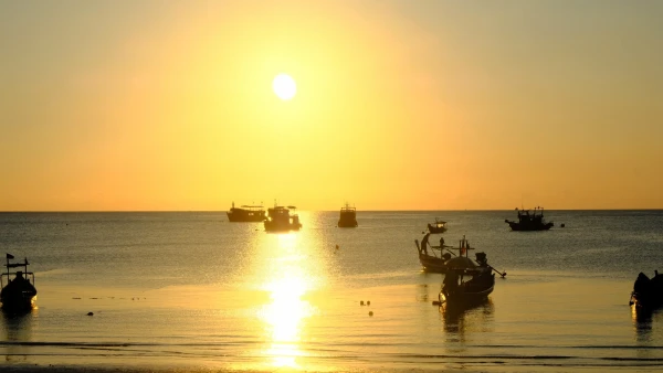 Пляж Сайри Бич (Sairee Beach)