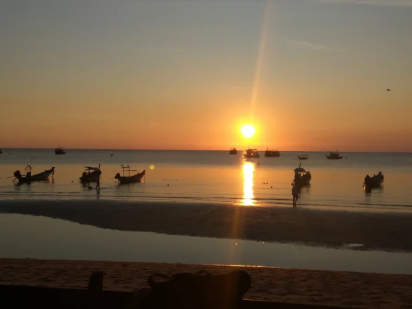 Пляж Сайри Бич (Sairee Beach)