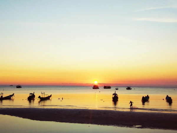 Пляж Сайри Бич (Sairee Beach)
