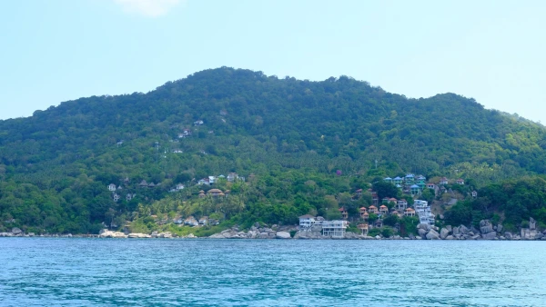 Ко Тау с моря