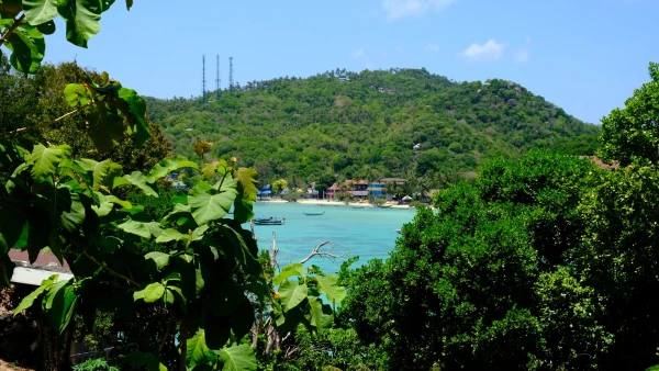 Еще один симпатичный пляж рядом с Фридом Бич - Тато Бич (Taatoh Beach)