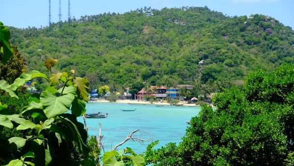 Еще один симпатичный пляж рядом с Фридом Бич - Тато Бич (Taatoh Beach)