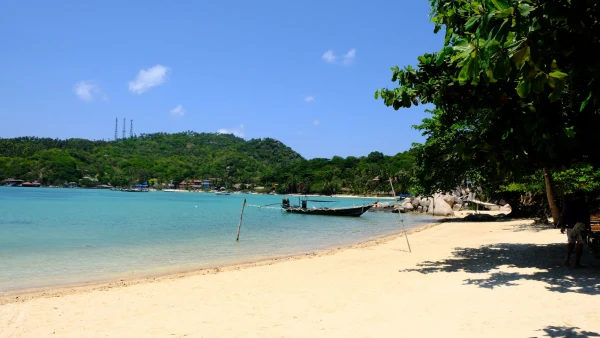 Тато Бич (Taatoh Beach)