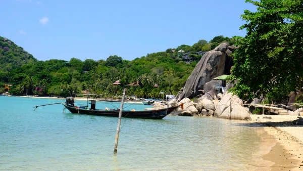Тато Бич (Taatoh Beach)