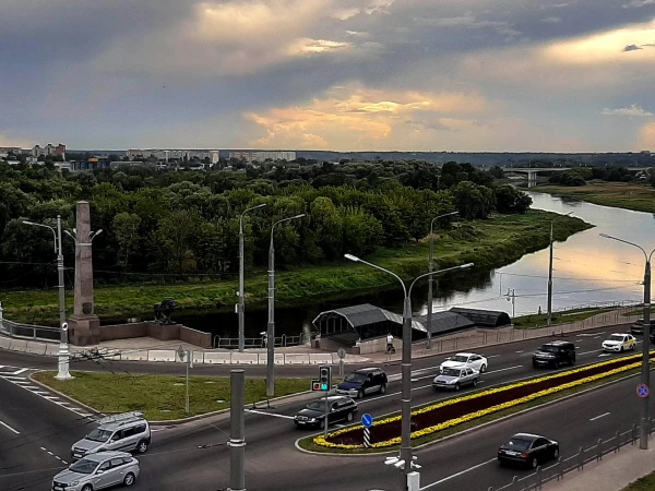 На смотровой. Вид на Днепр и современные районы Могилева