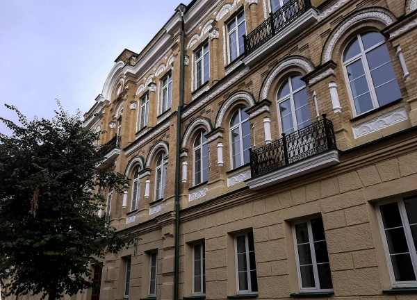 На ул. Ленинская
