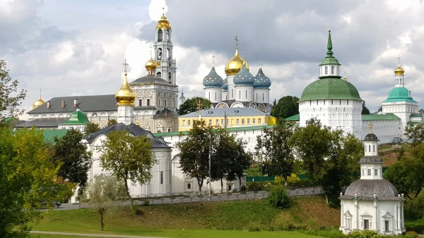 Блинная гора: виды на Лавру