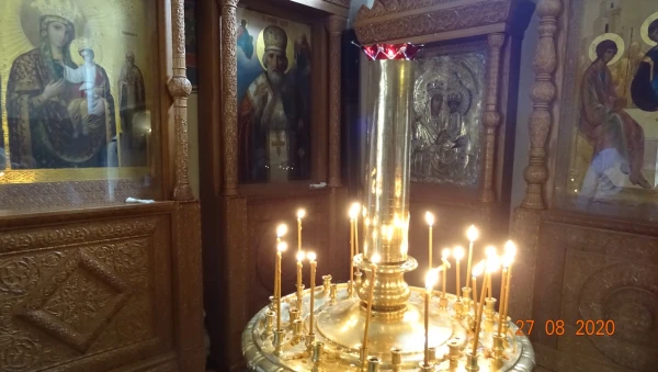 Троицкий собор, притвор храма