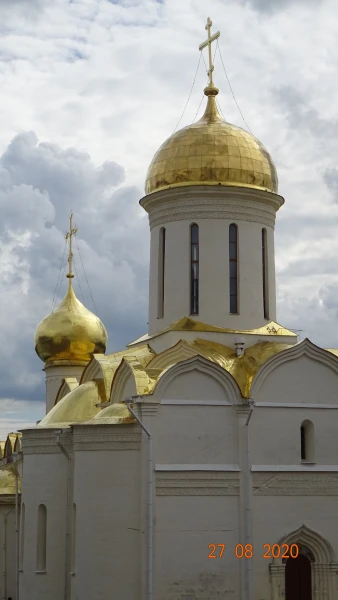 Вид на Троицкий собор с северной стороны